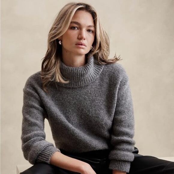 Banana Republic Oversized Turtleneck Sweater Gray‎ Recycled Wool Alpaca Small - Picture 1 of 7